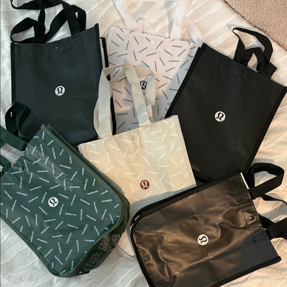 lululemon athletica bags